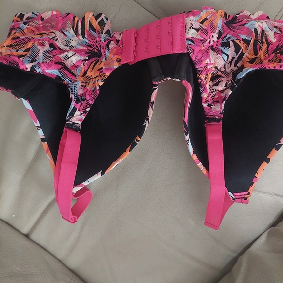 NWOT 38B multicolor underwire adjustable bra, regular or racer back - Picture 8 of 10